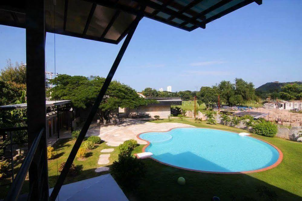 Naidee Sculptured Huts Hotel Huahin Kültér fotó