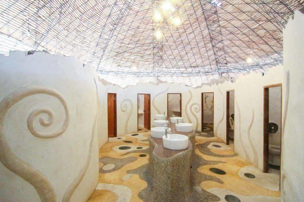Naidee Sculptured Huts Hotel Huahin Kültér fotó